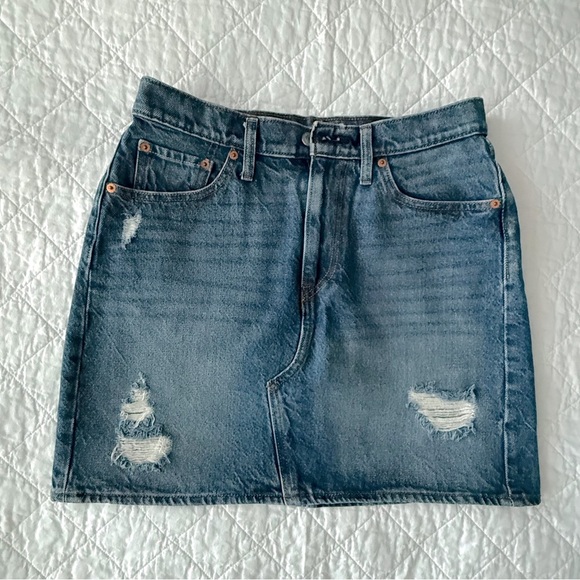 Levi’s Blue Mini Pencil Skirt with Distressed Denim - Picture 2 of 10